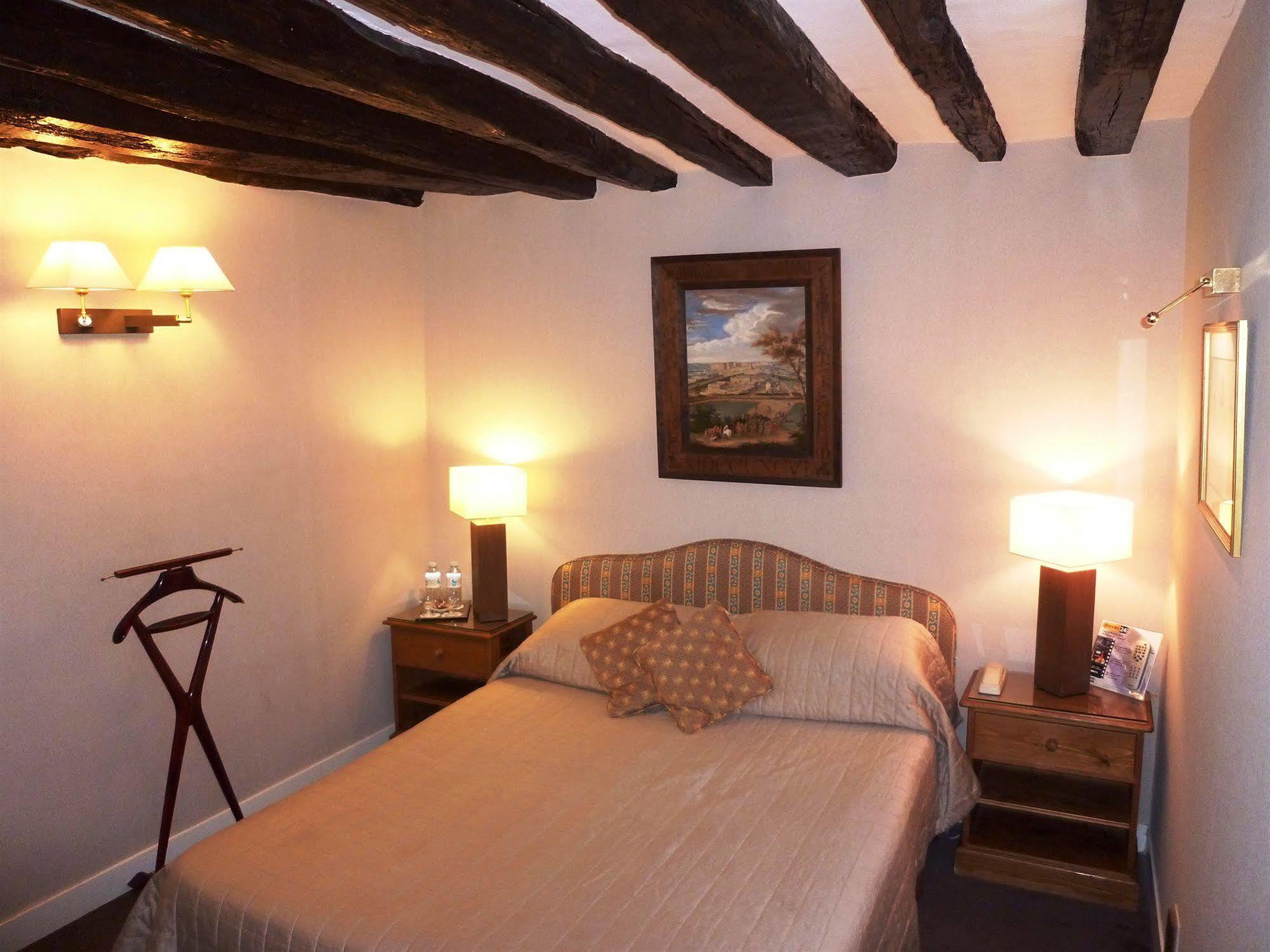 ורסאי Hotel La Residence Du Berry מראה חיצוני תמונה